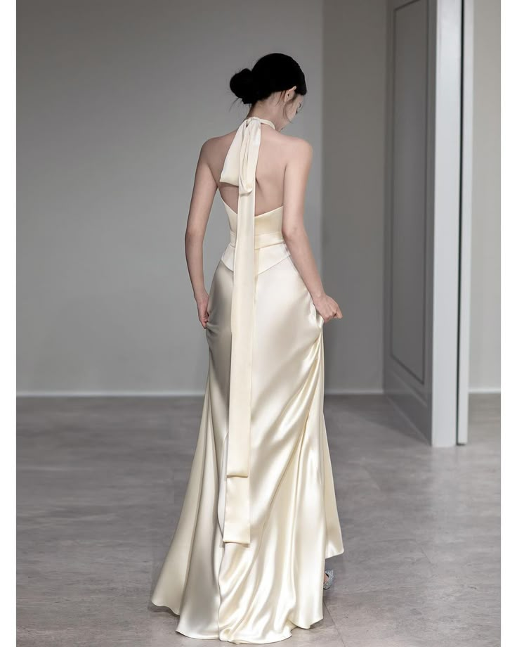 Halter Mermaid Satin Long Prom Dress Formal Party Dress J6127