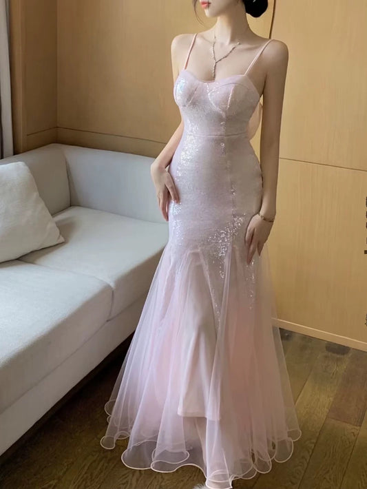 Robe de soirée sirène rose à bretelles spaghetti et sequins J6162