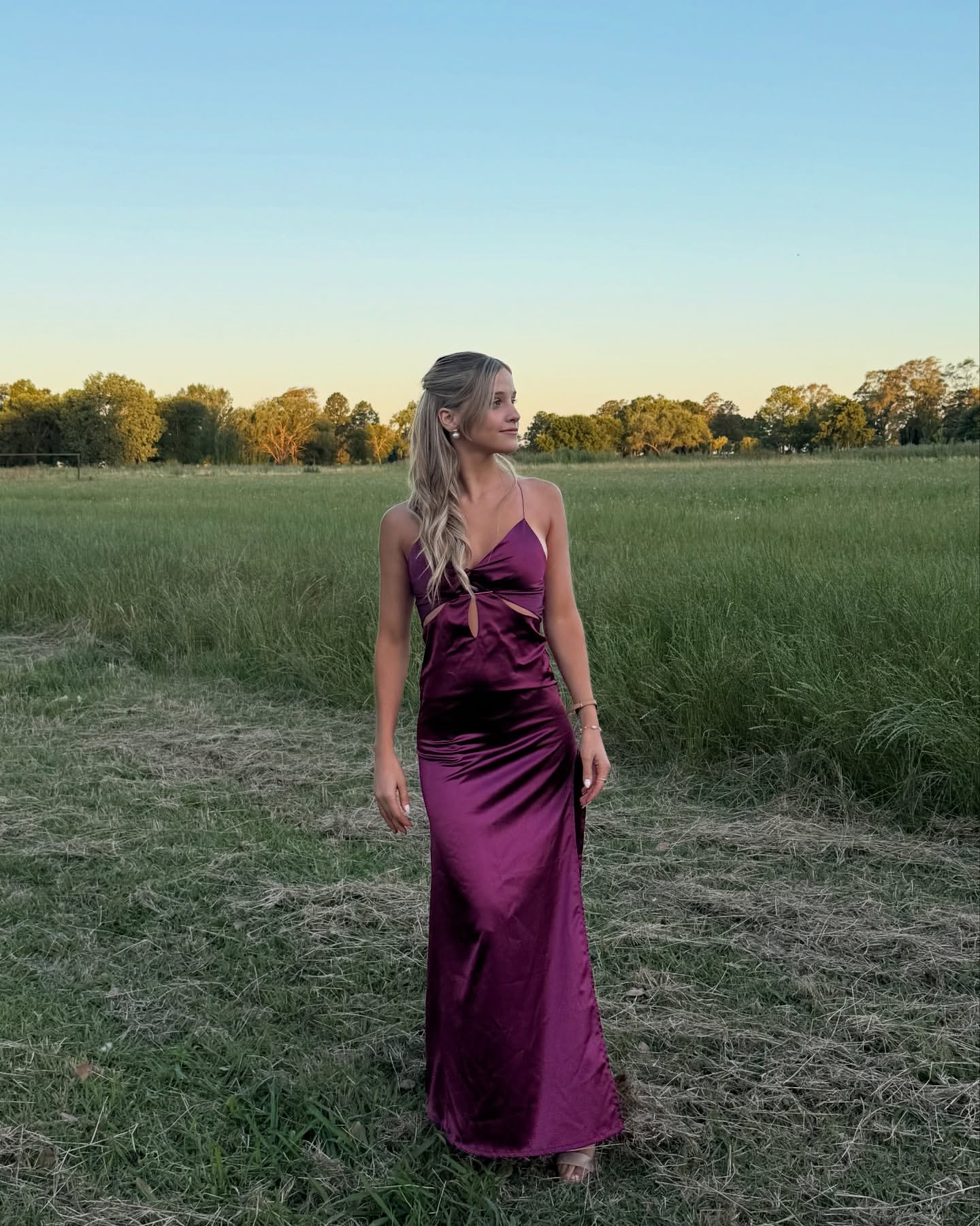 Satin Meerjungfrau Ballkleid mit Schnürung am Rücken Satin Abendkleid J6185