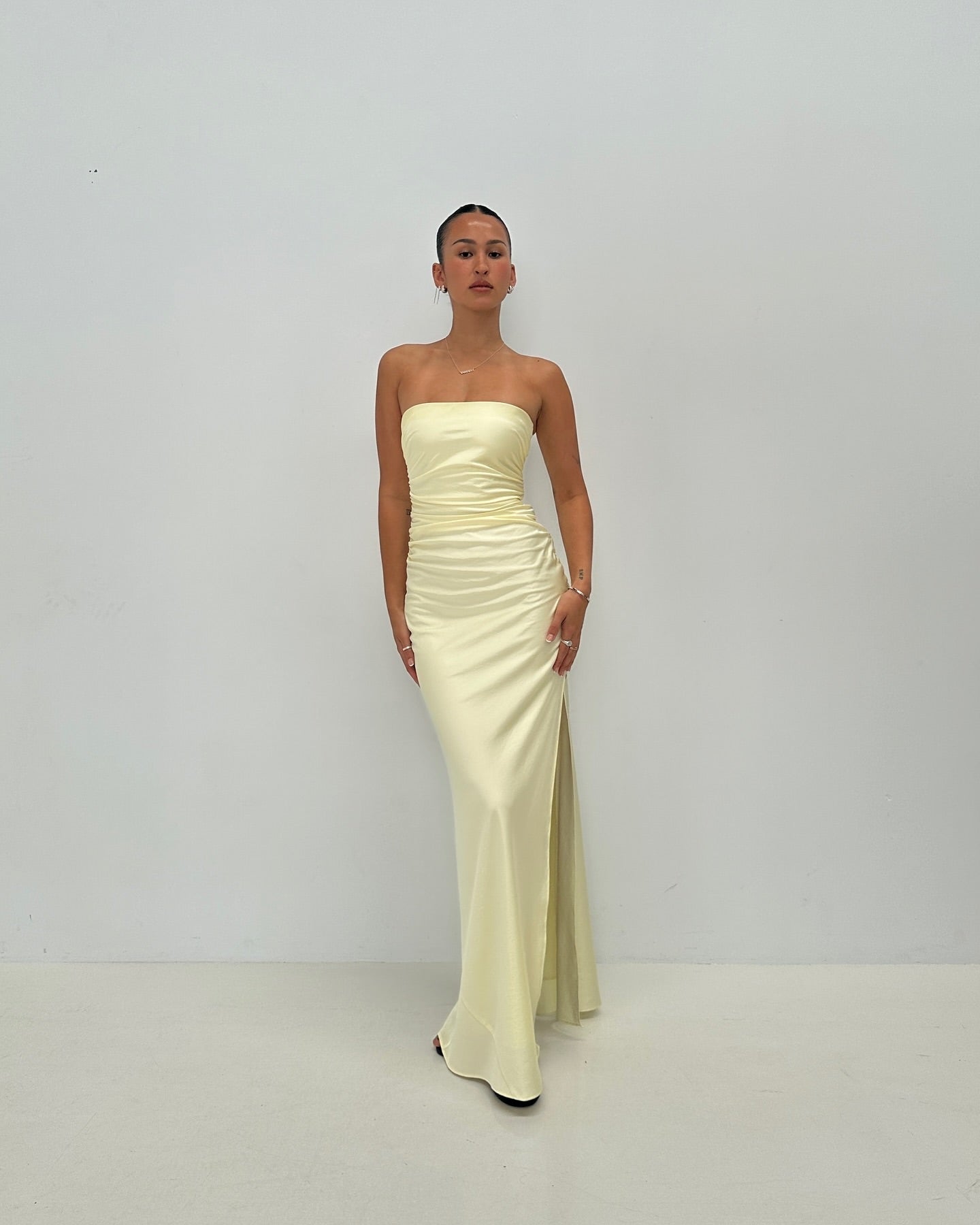 Robe de bal fourreau jaune à bretelles spaghetti, robe de soirée formelle J6189