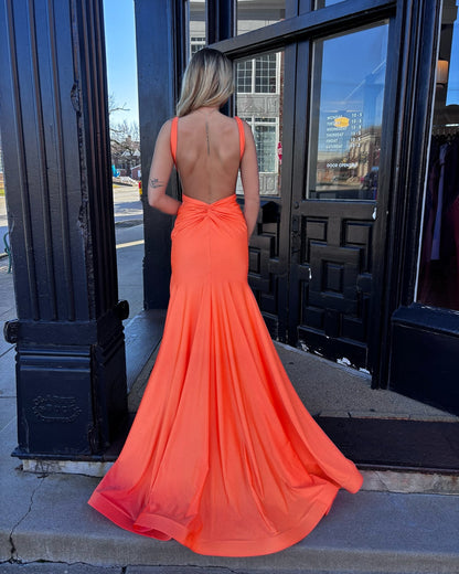 Orange Meerjungfrau Ballkleid Rückenfreies formelles Partykleid mit Schlitz J6203