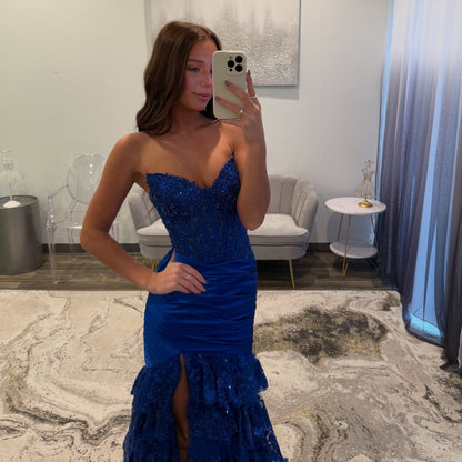 Robe de soirée en dentelle bleu roi à volants J6221