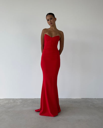 Robe de soirée élégante de style sirène rouge J6228
