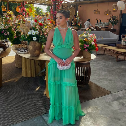 Robe de soirée verte à volants et col en V pour invité de mariage J6240