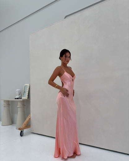Spaghettiträger Rosa Satin Ballkleid Formales rückenfreies Abendkleid J6241