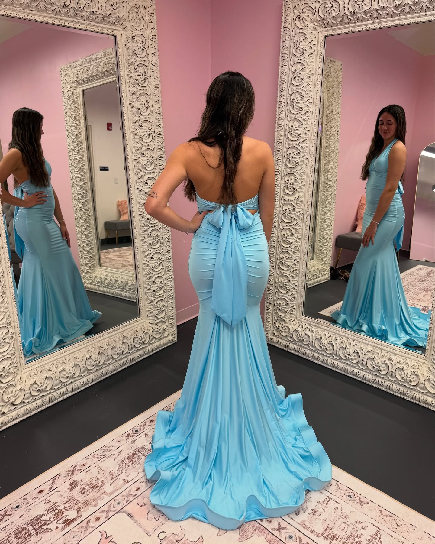 V-Ausschnitt Neckholder Meerjungfrau Ballkleid Blau Formales Abendkleid J6250