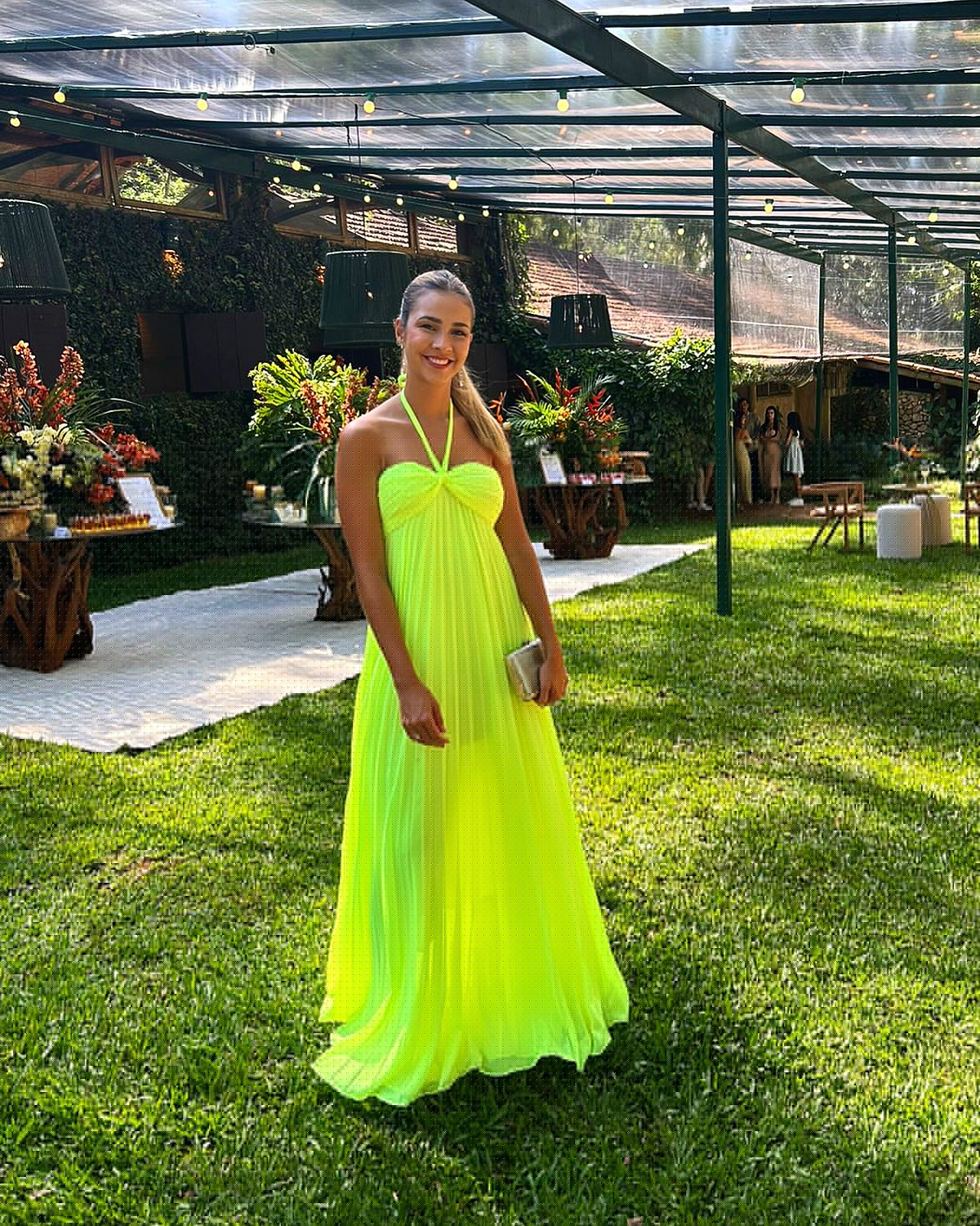 Neckholder A-Linie Plissee Hochzeitsgastkleid Chiffon Formales Partykleid J6269