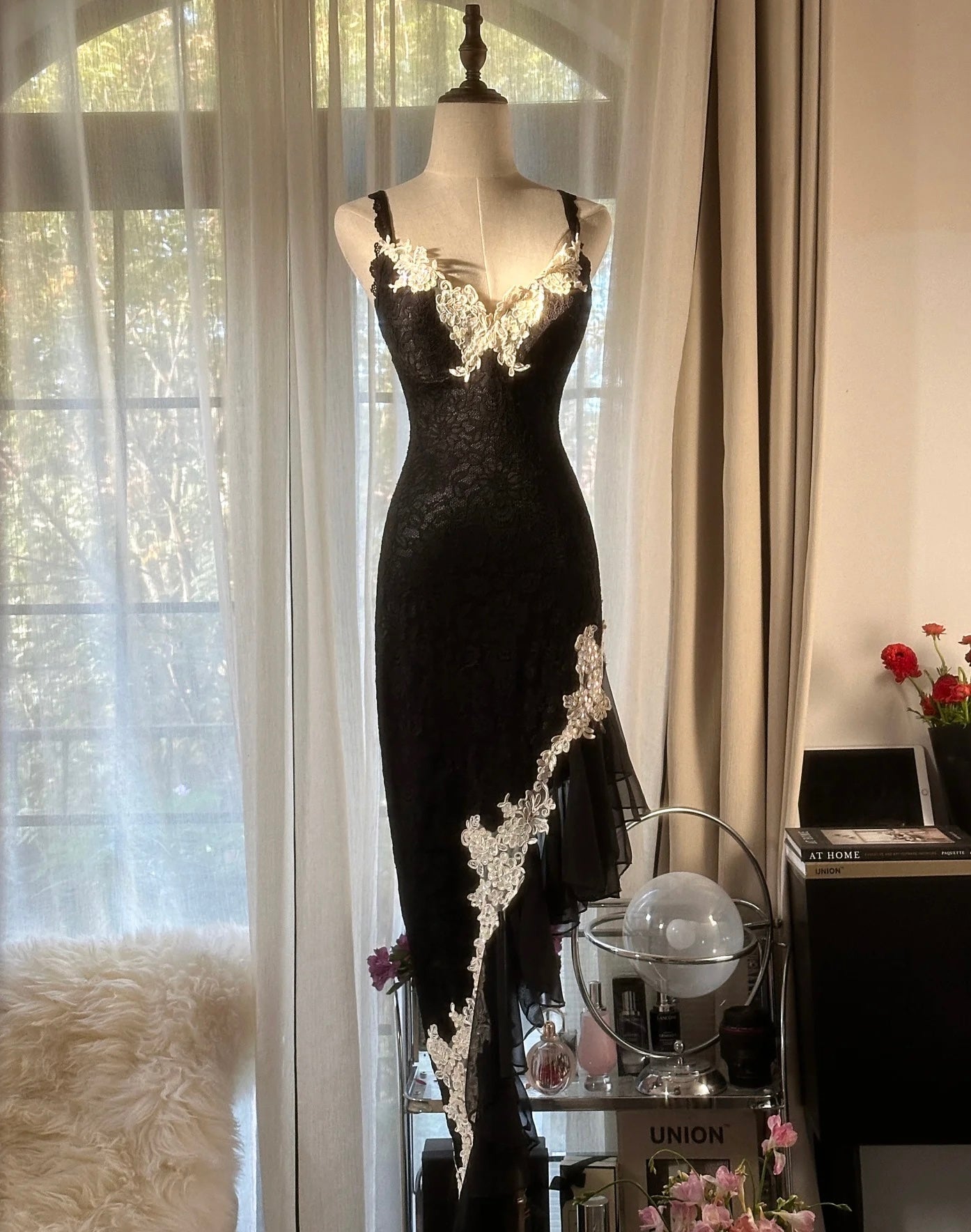 Applique Black Lace Prom Dress Vintage Formal Party Gown J6323