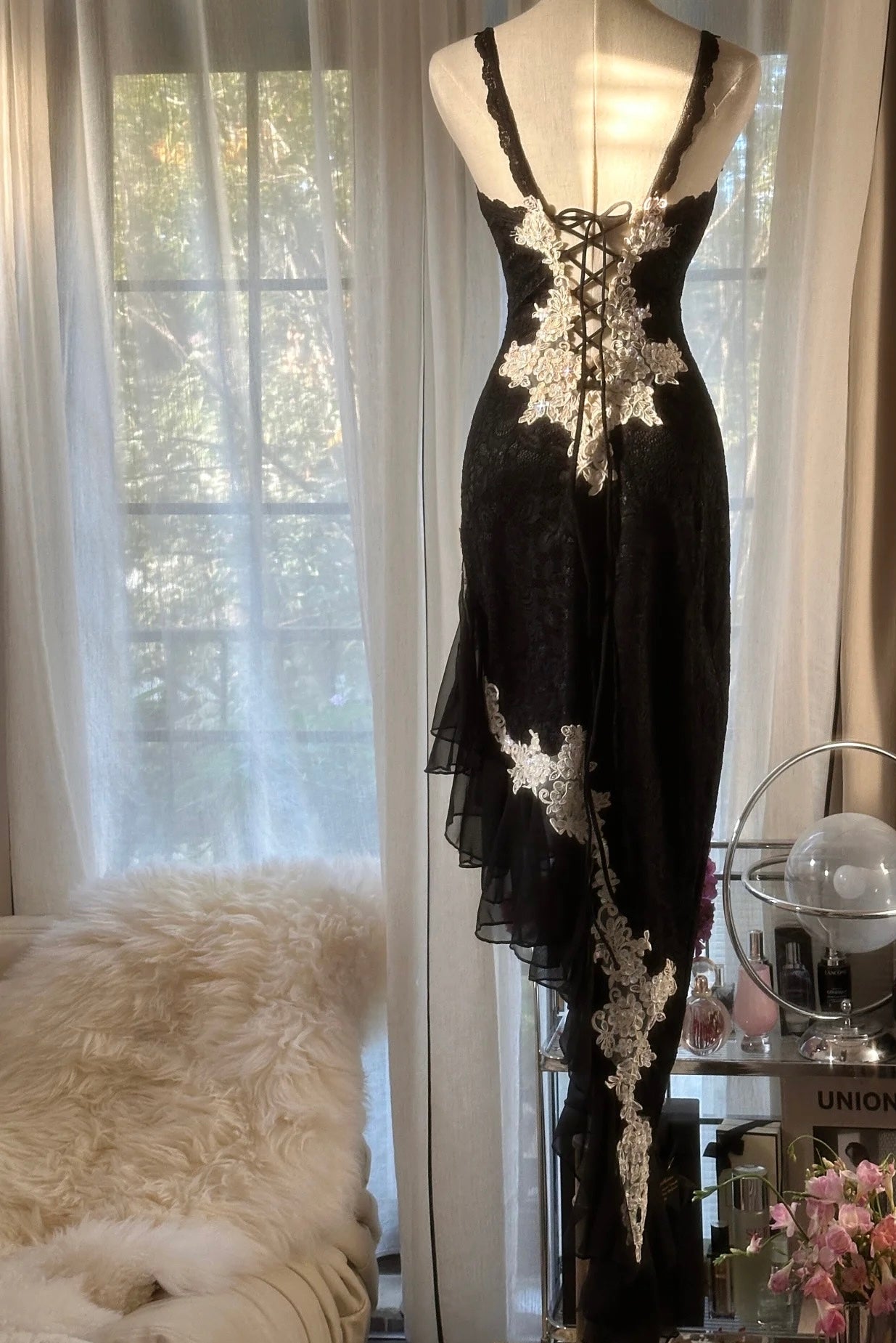 Applique Black Lace Prom Dress Vintage Formal Party Gown J6323