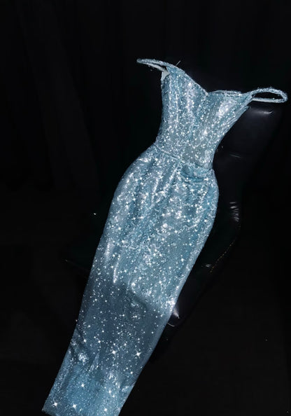 Schulterfreies, blaues Pailletten-Ballkleid mit Etui-Abendkleid J6339