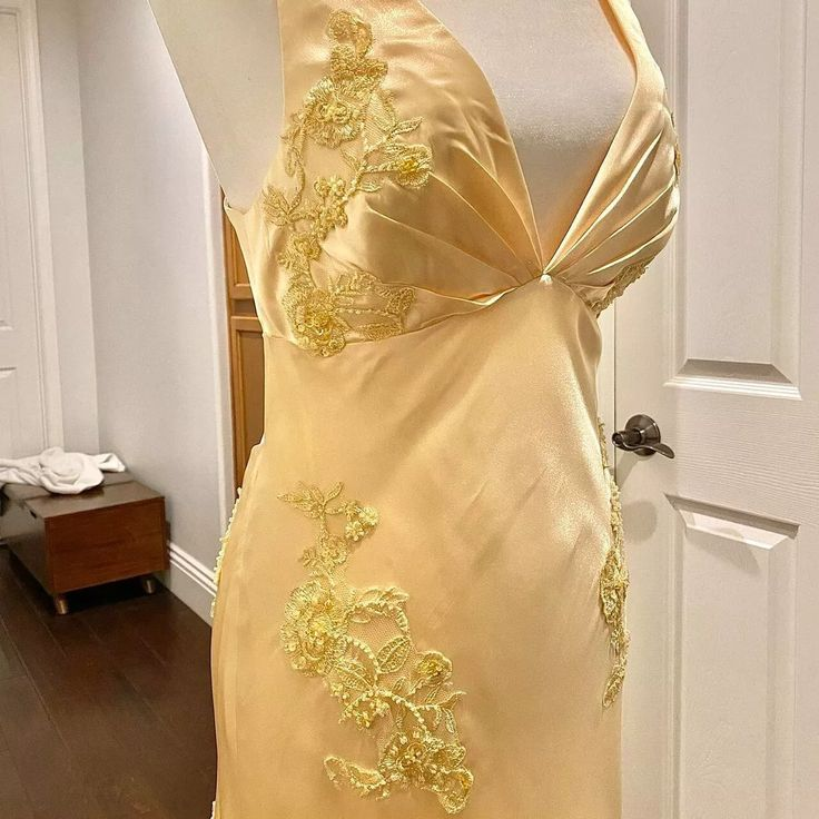 Meerjungfrau Satin Gelb Rückenfrei Lange Partykleider Formales Abendkleid J6375