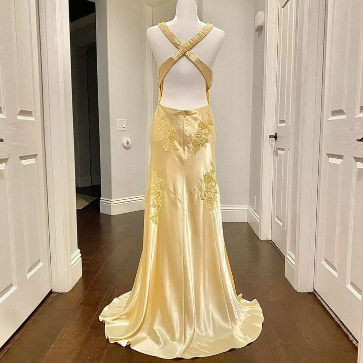 Meerjungfrau Satin Gelb Rückenfrei Lange Partykleider Formales Abendkleid J6375
