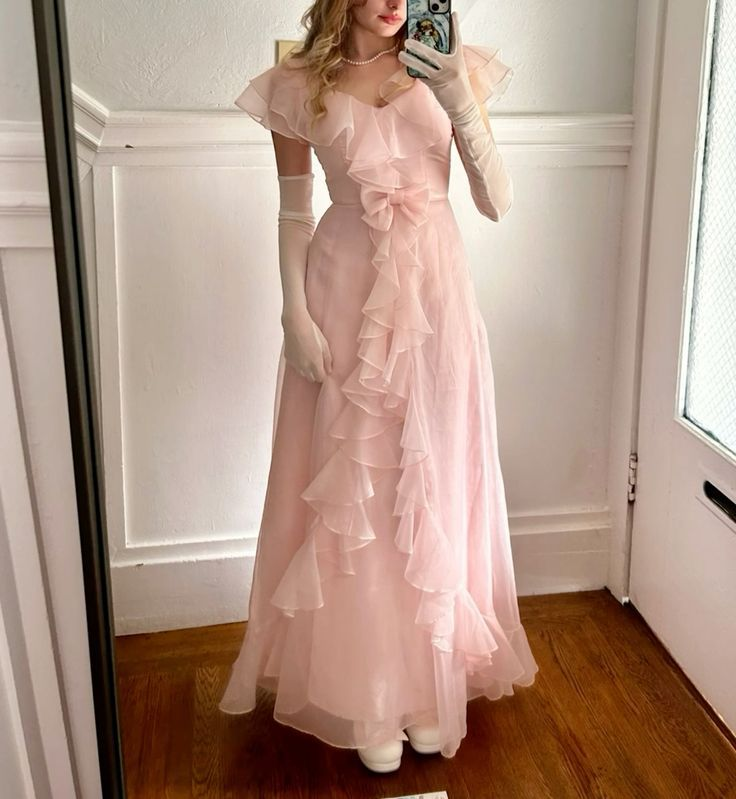 Robe de soirée rose en mousseline de soie, coupe trapèze, à volants, J6380