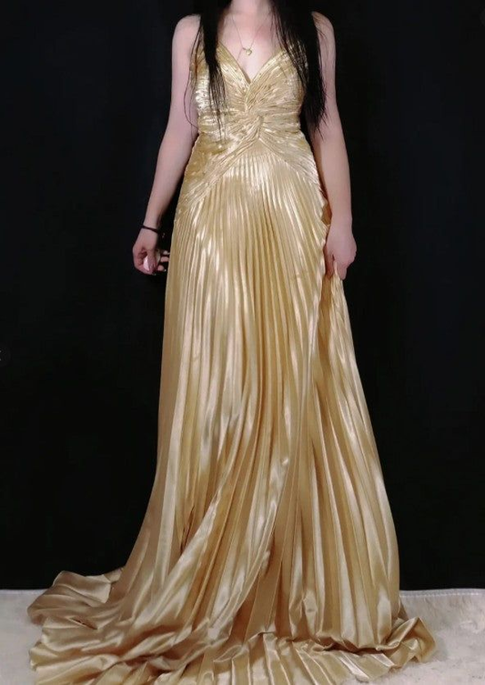 Gold A-Linie Spaghettiträger Satin Langes Ballkleid V-Ausschnitt Plissee Abendkleid J6404