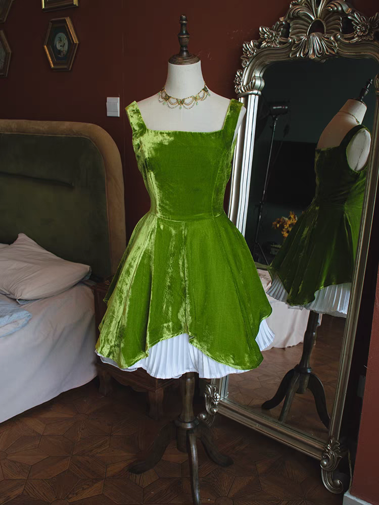A Line Green Velvet Homecoming Dress Short Prom Dress J6649