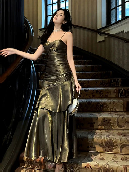 Robe de soirée à volants et bretelles spaghetti, robe d'anniversaire dorée et noire J6524