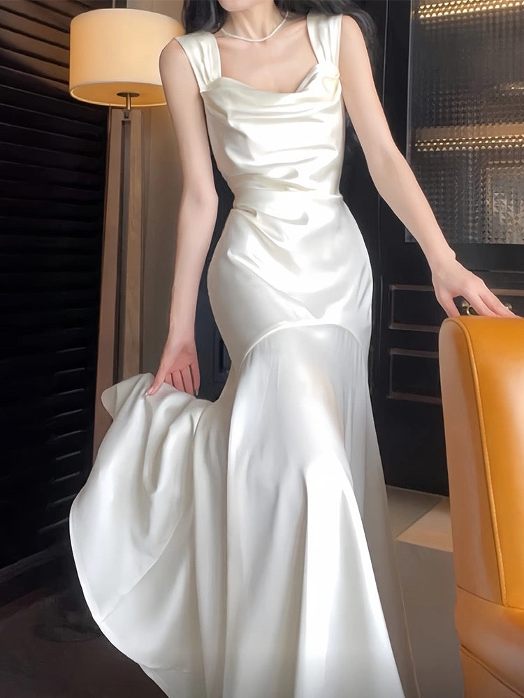 Elegantes Meerjungfrau-Abendkleid in Elfenbein, Satin, Geburtstagskleid J6527