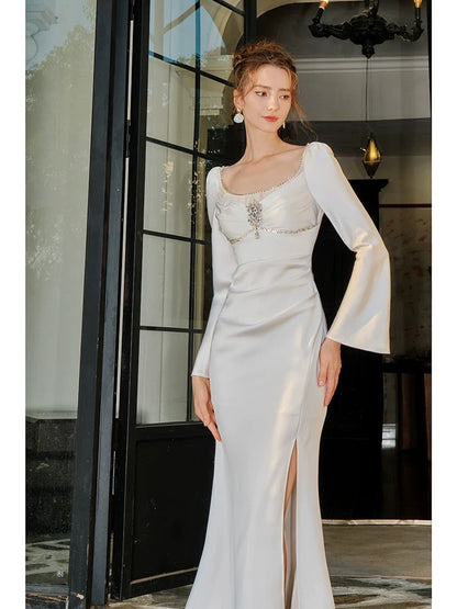 Robe de soirée sirène élégante en satin à manches longues J6536