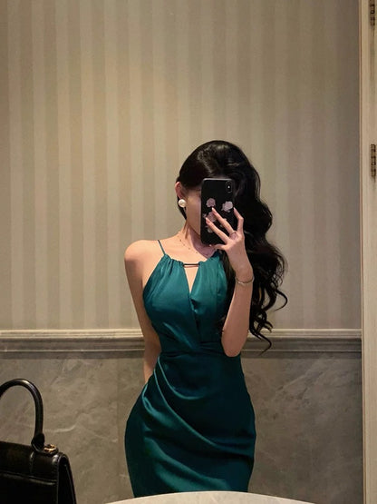 Robe de soirée élégante en satin style sirène J6544
