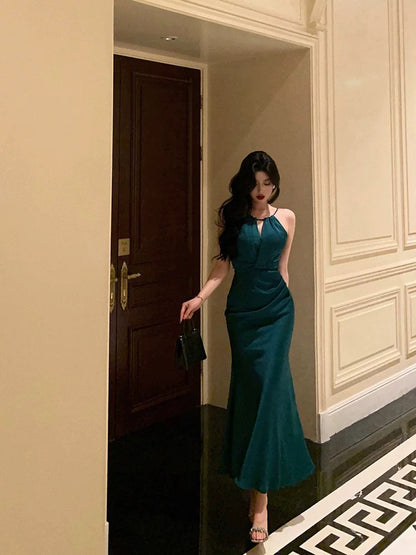 Robe de soirée élégante en satin style sirène J6544