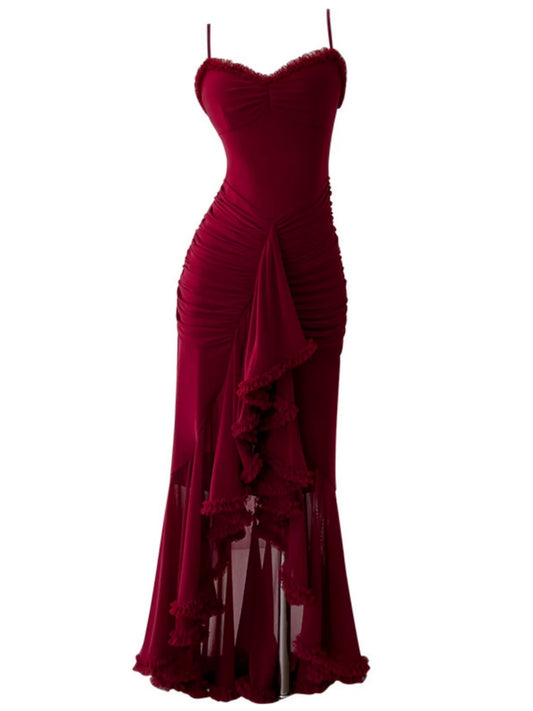Burgunderrotes Ballkleid mit Spaghettiträgern und Rüschen J6565