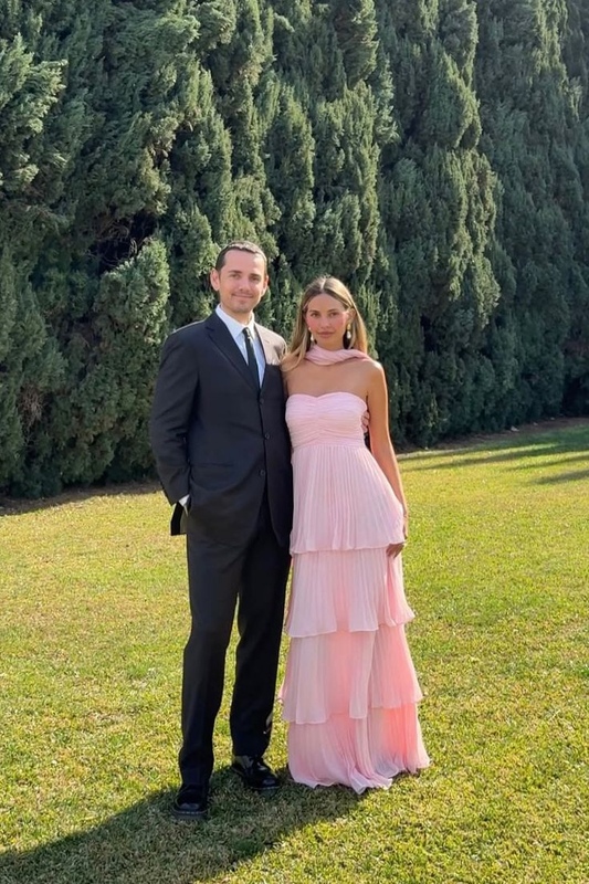 Robe de demoiselle d'honneur rose plissée à volants et col en cœur J6579