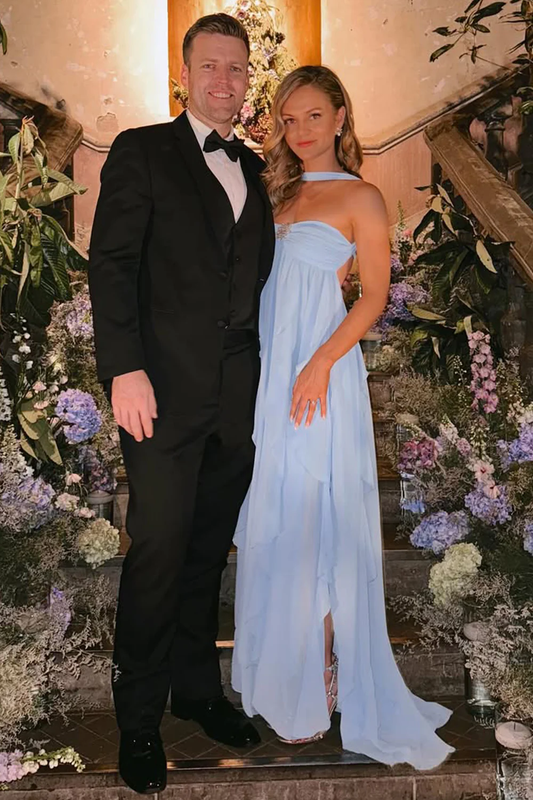 Robe de bal longue rose à volants et dos nu, coupe trapèze, J6580