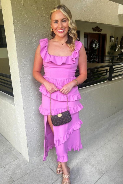 Robe de demoiselle d'honneur fourreau à volants, col carré et fente J6582