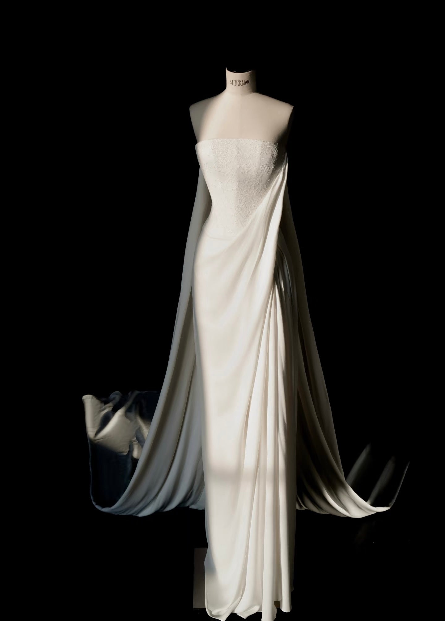 Elegant White Evening Dress Wedding Dress Bridal Dress With Train J6605