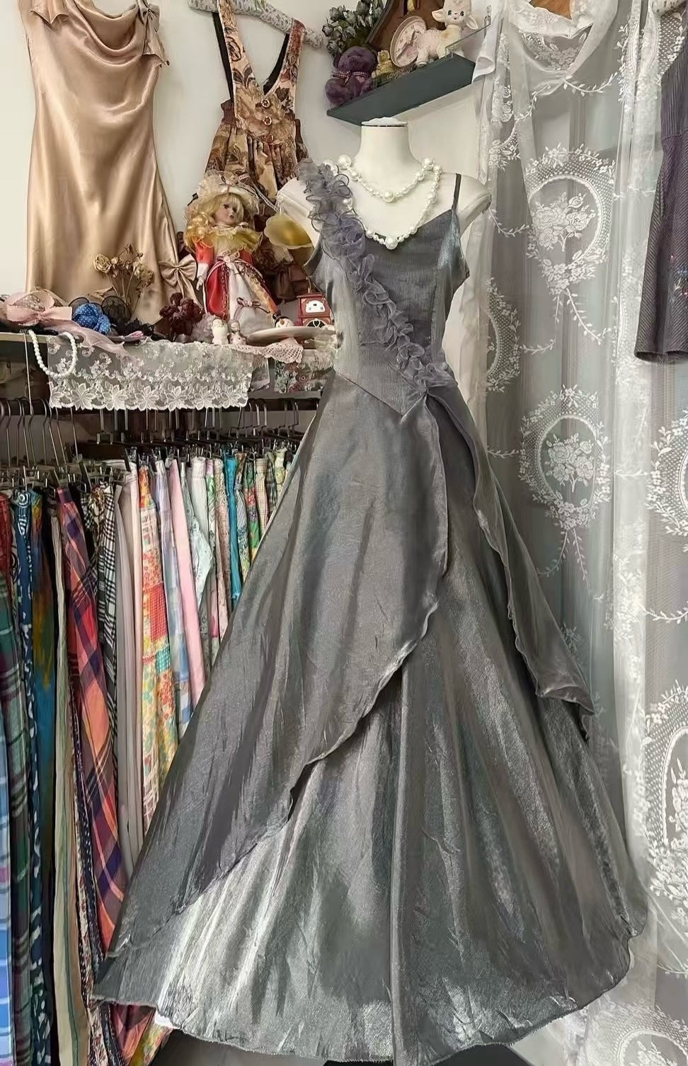 Robe de bal trapèze grise à volants, tenue de soirée formelle J6665