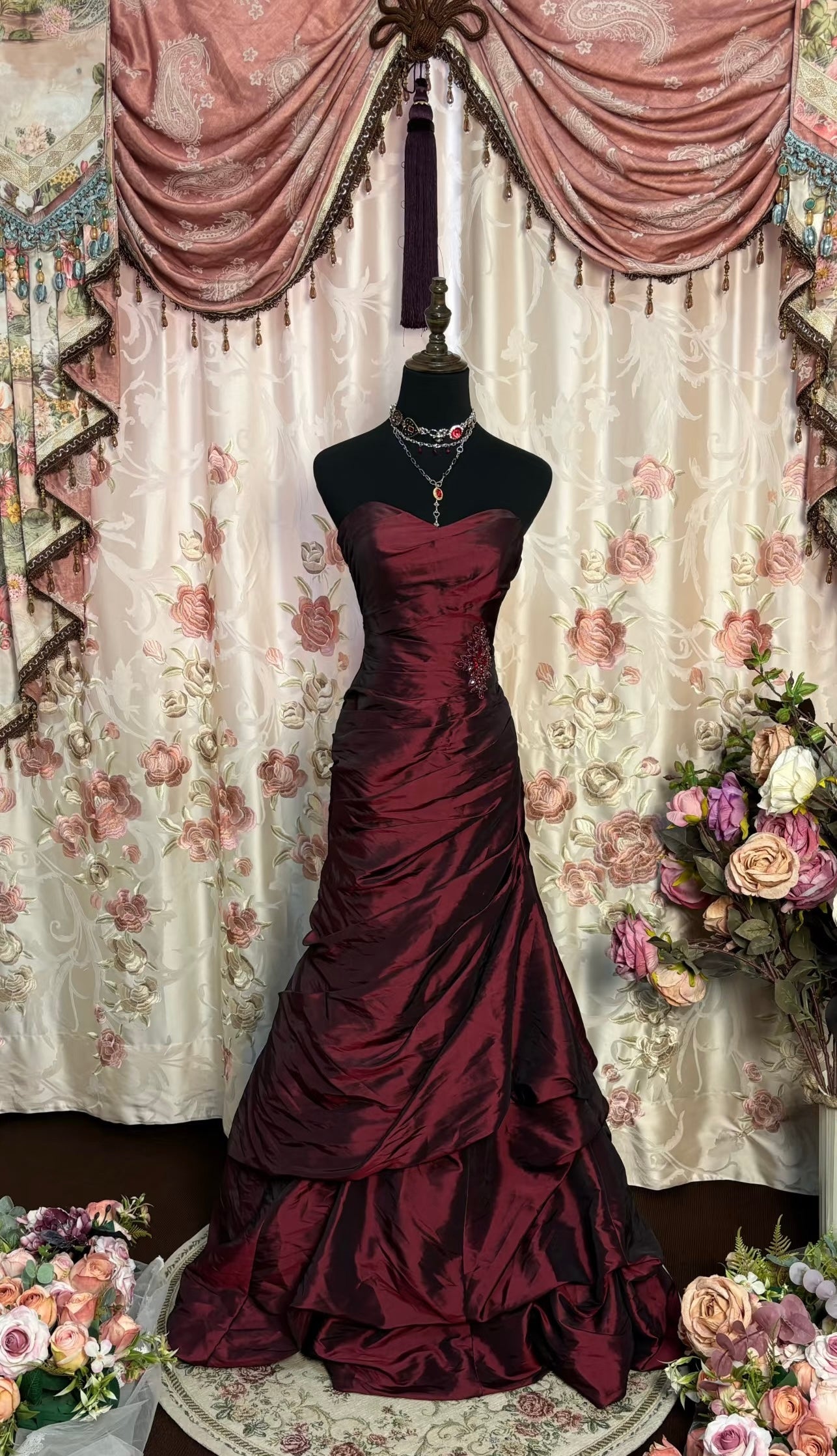 Burgunderrotes Ballkleid mit Herzausschnitt, Vintage-Abendkleid, Partykleid J7732