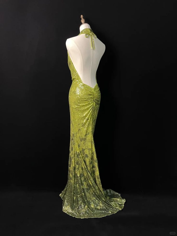 Robe de soirée longue sirène verte à paillettes et dos nu J6726