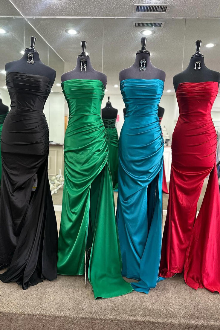 Robe de bal sirène en satin bleu froncé avec fente J6790