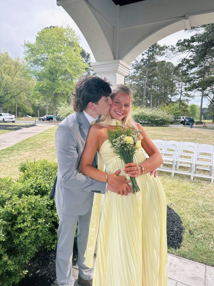 Strapless A Line Pleated Prom Dress Yellow Satin Wedding Guest Dresses J6807