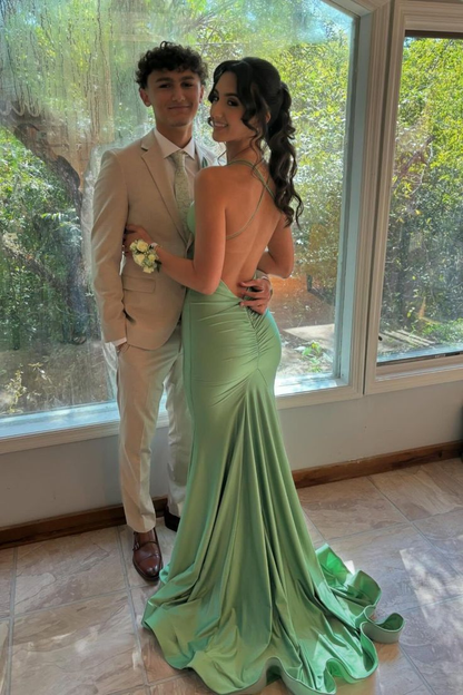Robe de bal longue sirène en satin vert à bretelles J6810