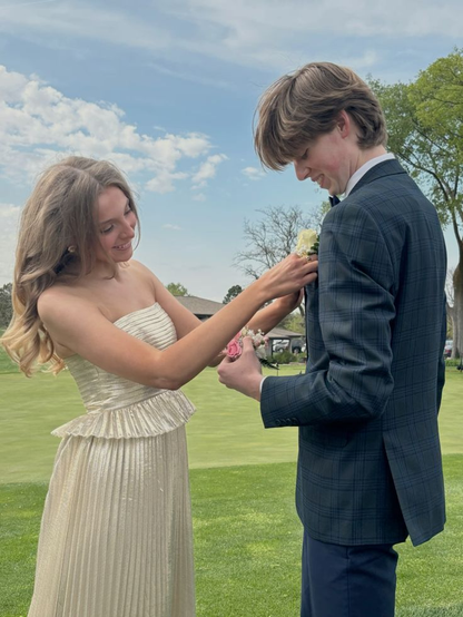 Robe de bal plissée dorée coupe trapèze, robe de soirée formelle J6831