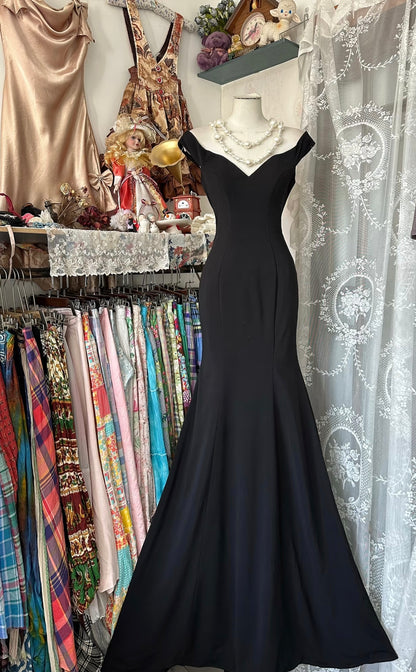Schulterfreies schwarzes Meerjungfrau-Abendkleid, formelles Ballkleid J6817