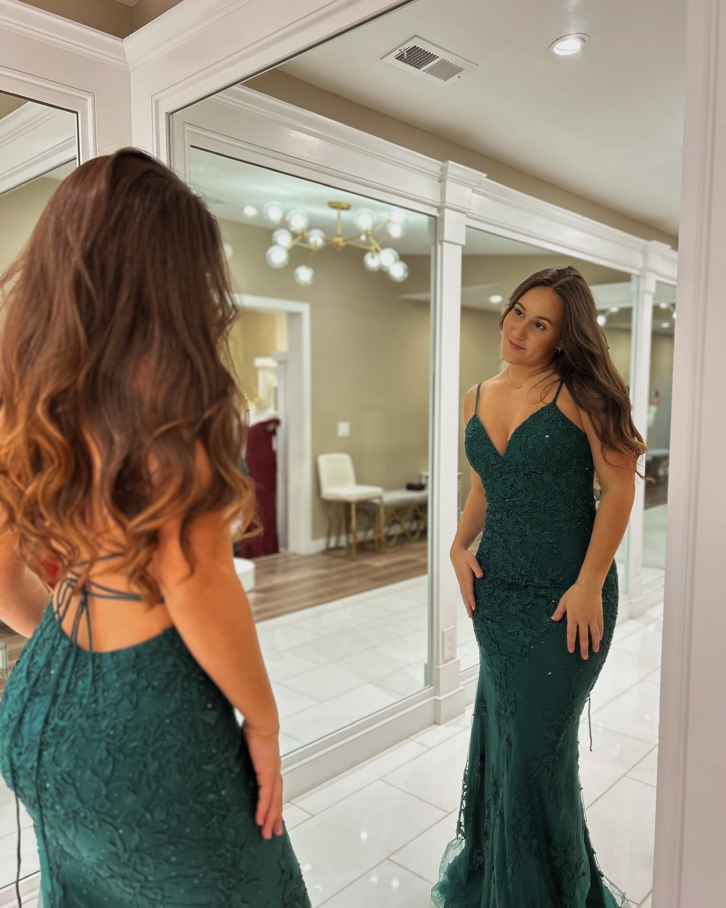Smaragdgrünes Meerjungfrau-Ballkleid mit rückenfreiem Abschlussballkleid und Applikationen, formelles Partykleid J6825