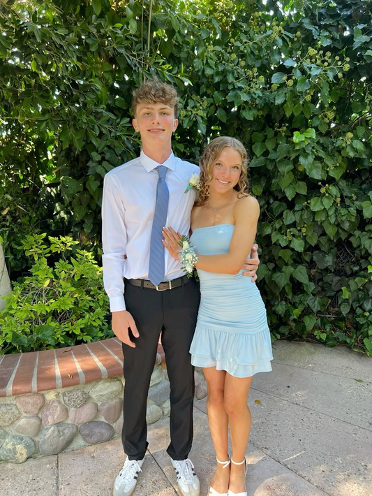Trägerloses blaues kurzes Homecoming-Kleid Date-Kleid J6852