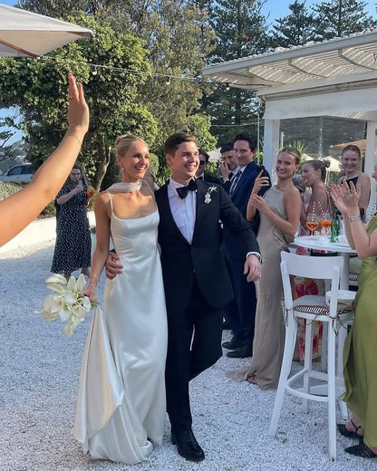 Robe de mariée en satin blanc à bretelles spaghetti, robe de soirée formelle J6882