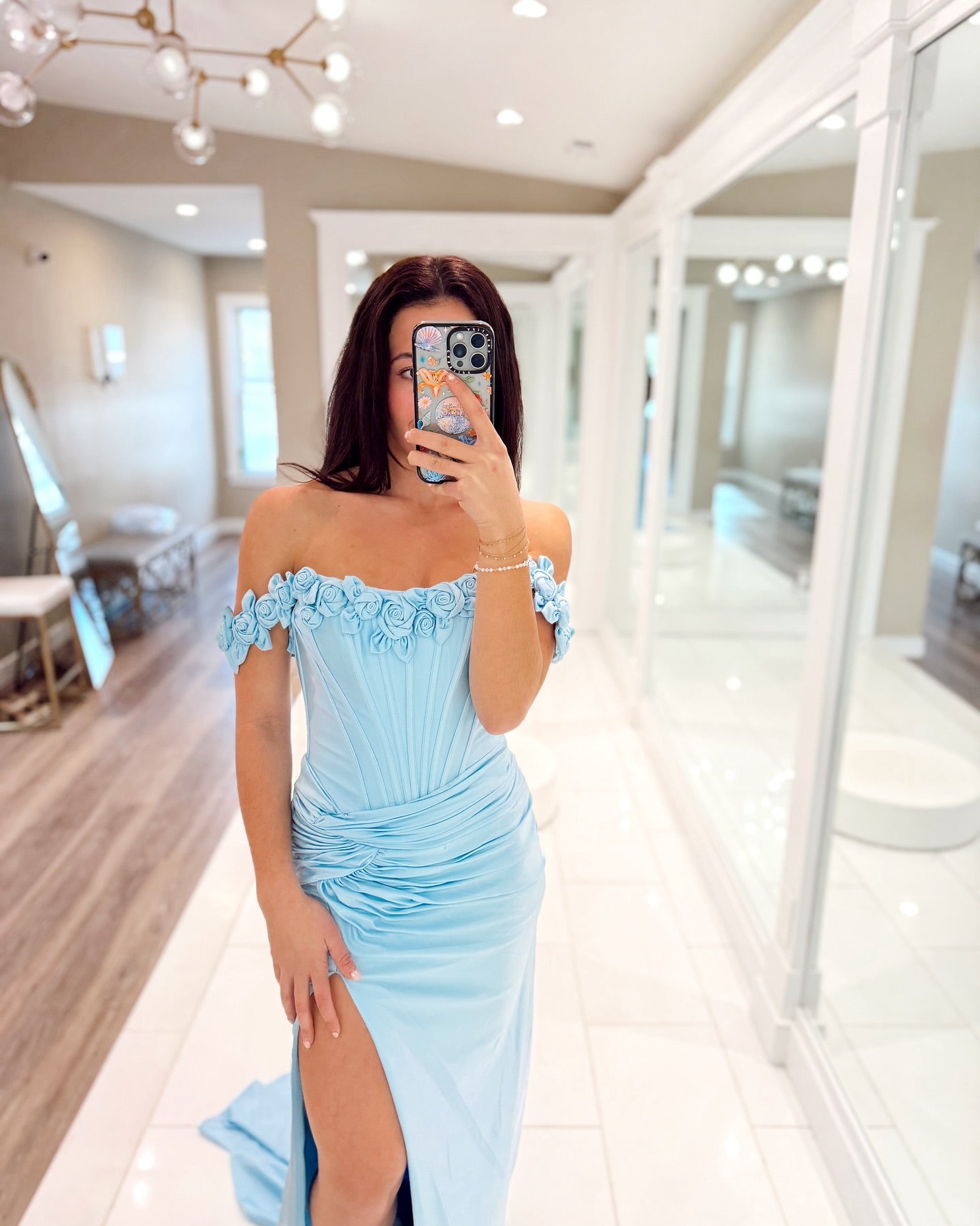 Schulterfreies blaues Meerjungfrau-Ballkleid mit Schlitz J6896
