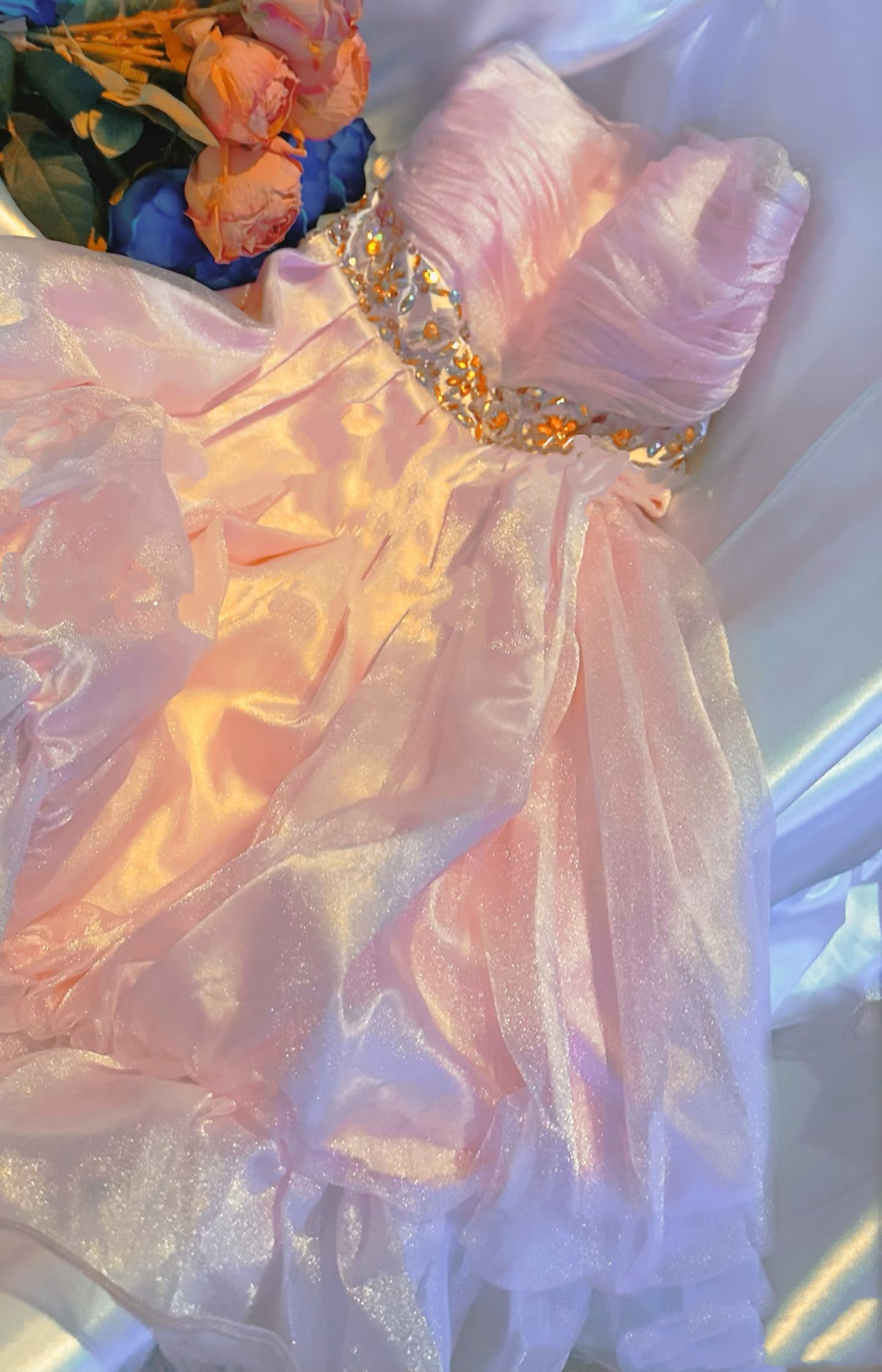 Trägerloses A-Linie Rosa Ballkleid Süßes Perlen Homecoming Kleid J8430