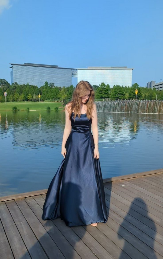 Robe de soirée longue en satin bleu marine, coupe trapèze, J8233
