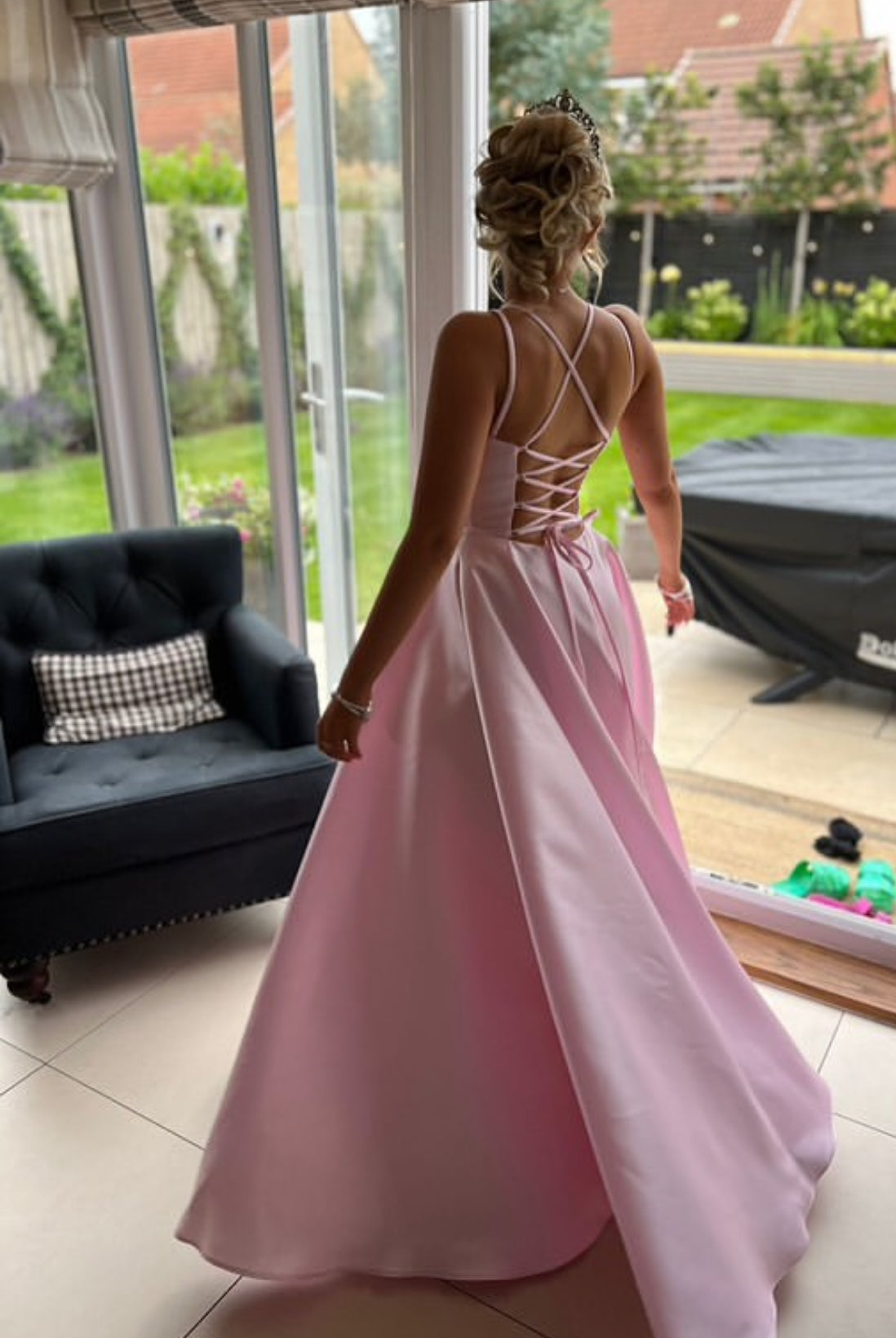 Robe de soirée longue rose en satin, coupe trapèze, J7864