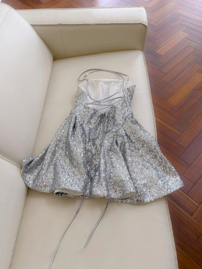 Robe de soirée courte à paillettes argentées, coupe trapèze, tenue d'anniversaire J7658