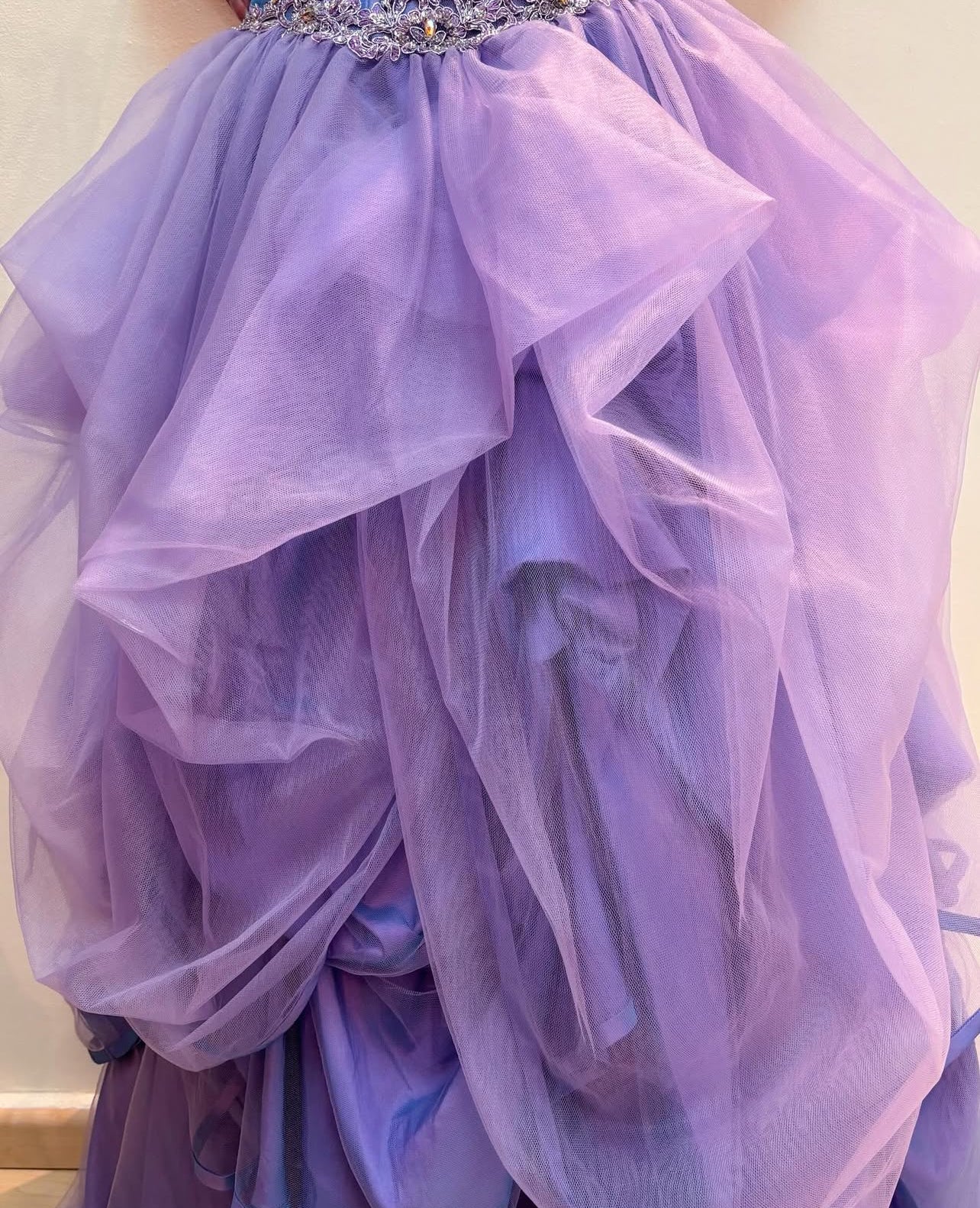 Robe de bal longue violette claire pour 16 ans, coupe trapèze, décolleté en cœur, J8548