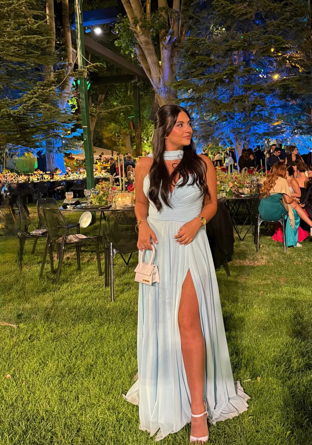 Robe de bal longue bleu clair en mousseline de soie, décolleté en cœur, robe d'invitée de mariage J7923