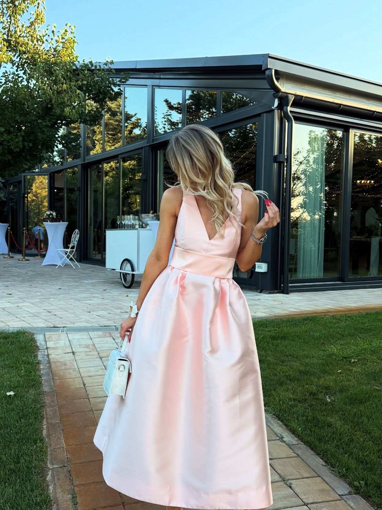 Robe de bal en satin rose à col en V et coupe trapèze, robe d'invitée de mariage J7812