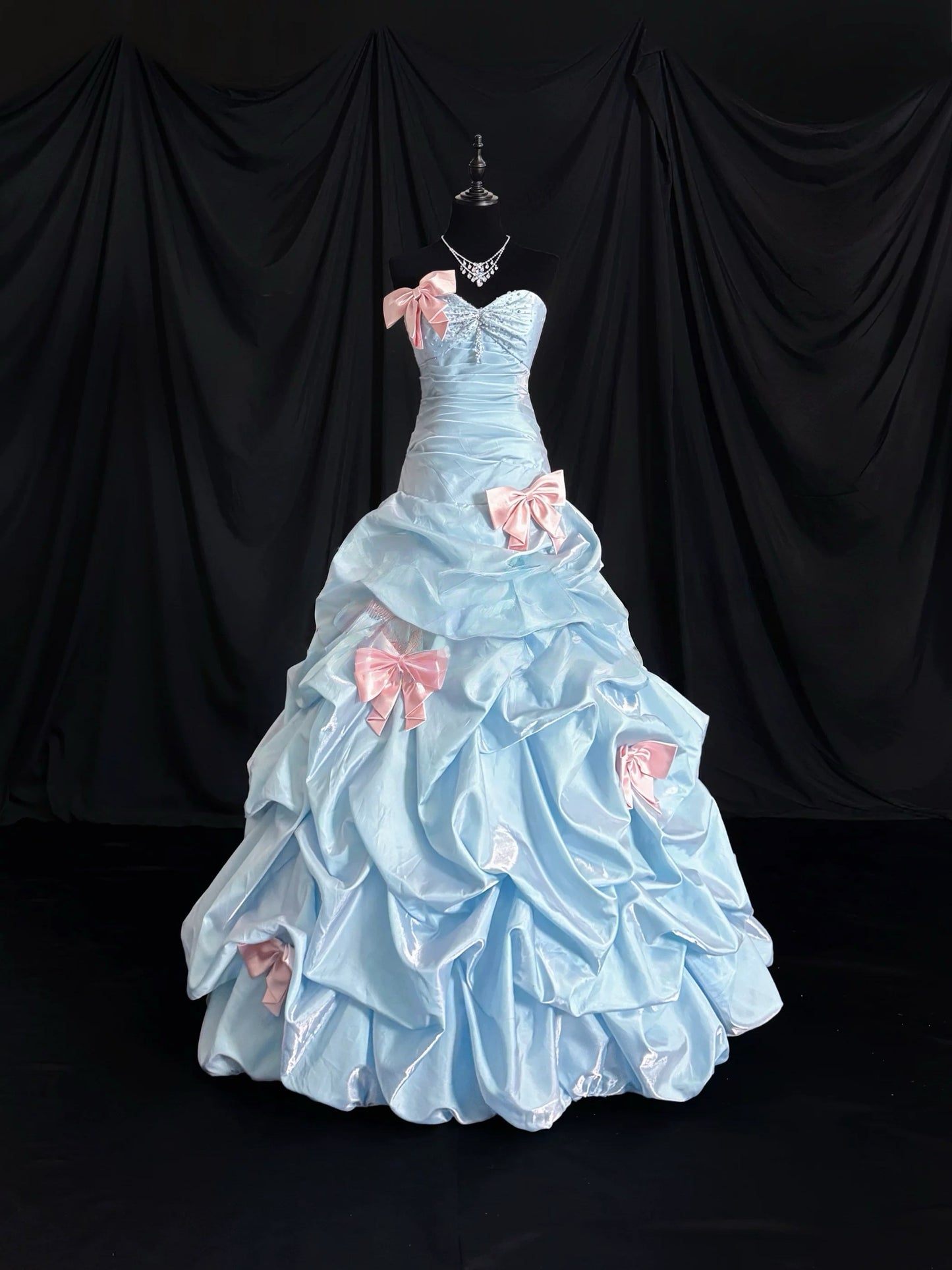 Sweetheart A Line Blue Birthday Dress Quinceanera Dresses With Bow J8428