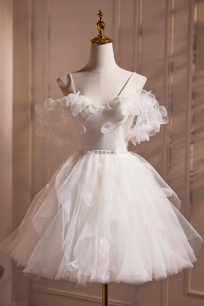 Robe de soirée courte en tulle à bretelles spaghetti, coupe trapèze, J7624